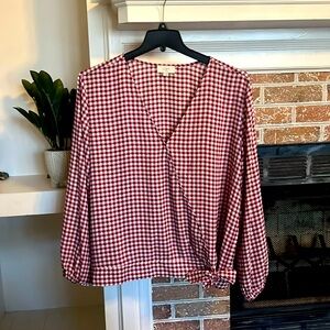 Loft Pink and Black Houndstooth Print Faux Wrap Top V Neck